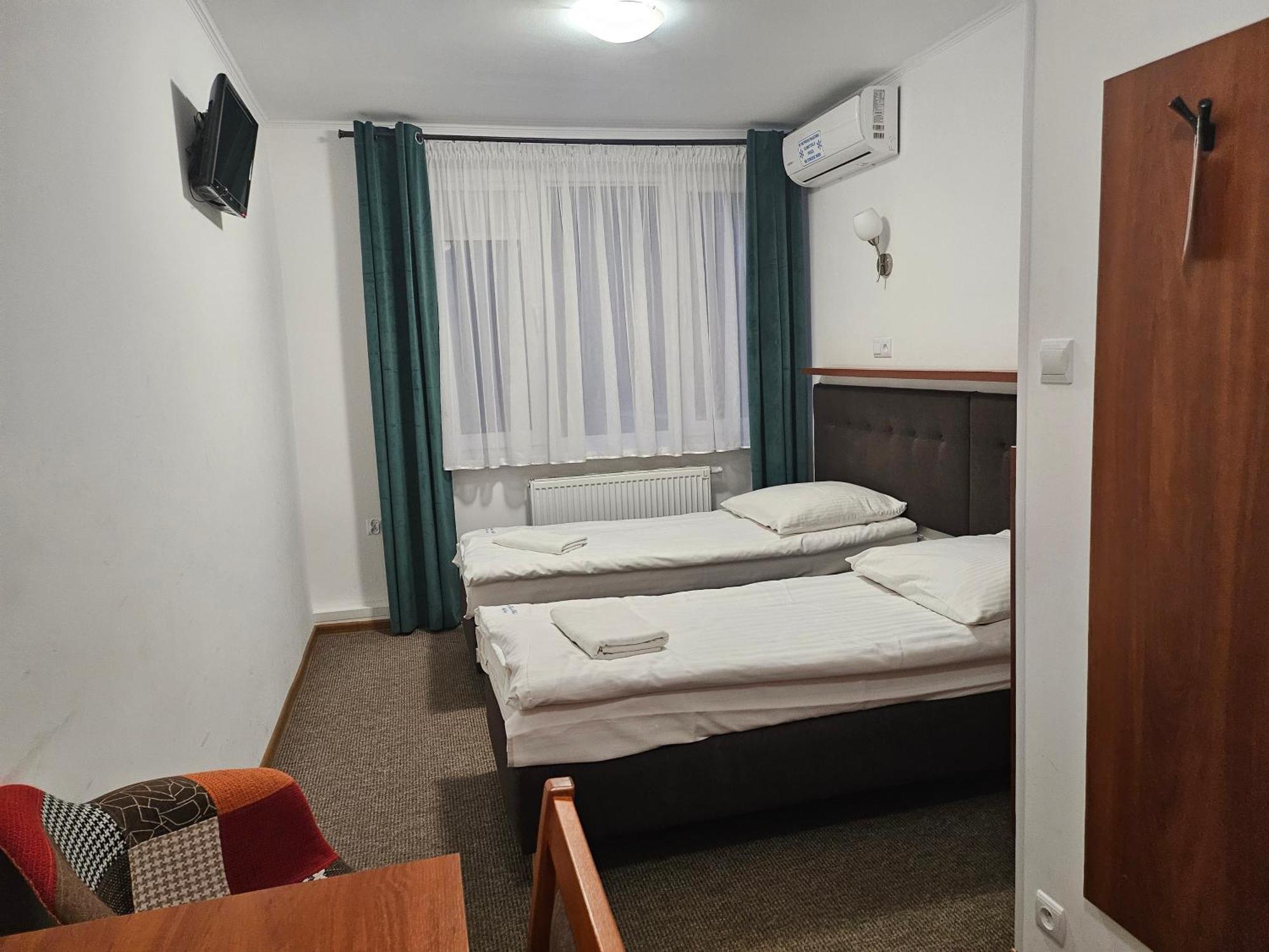 Hel Hotel Włocławek Buitenkant foto